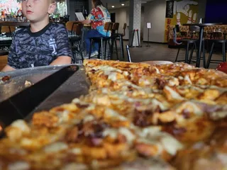 1UP Entertainment + Social