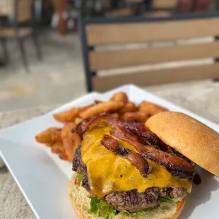 Whistle Stop Grill & Bar