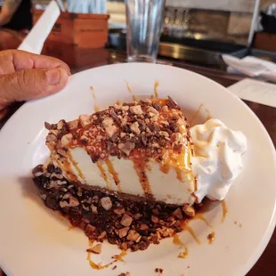 Salted carmel cheesecake