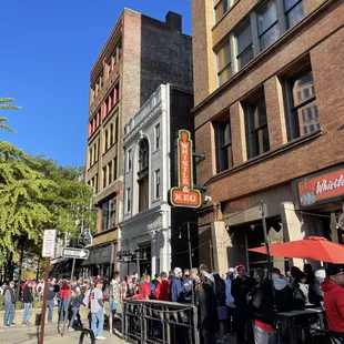 a crowd of people outside