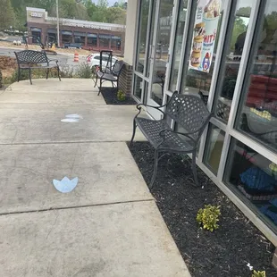 Outdoor area - bench