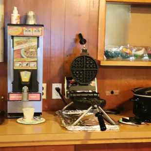 Breakfast - make your own waffles &amp; Sausages in the crockpot