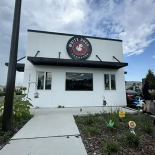 Drive thru only. Love it