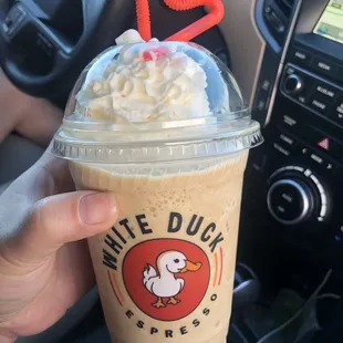 Pumpkin cheesecake espresso shake, medium
