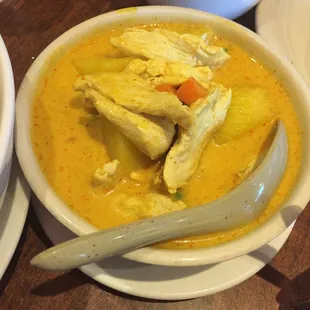 Chicken yellow curry