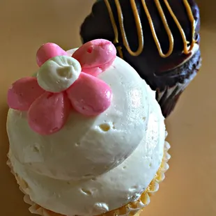 Almond blossom and chocolate peanut butter.