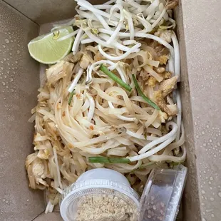 Pad thai