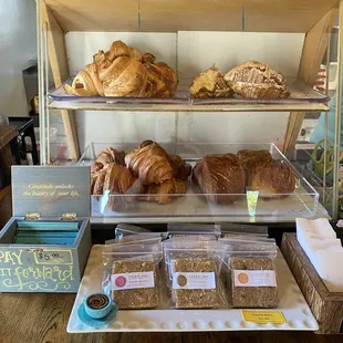 Amazing Croissant display
