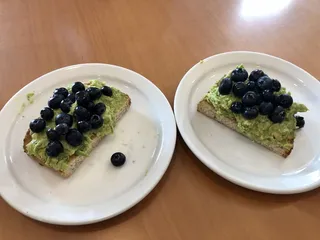Braeda Fresh Express Cafe
