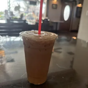 Iced vanilla latte