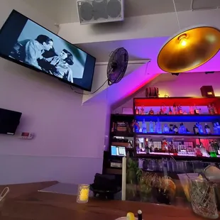 Bar/TV