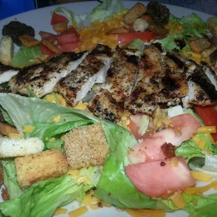 Grilled chicken salad
