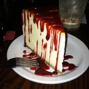 Cheese cake with rasberry topping, good stuff.
