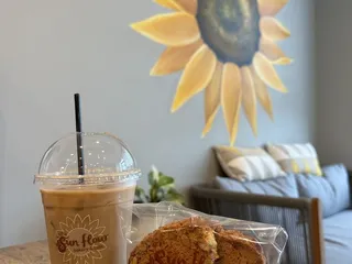 Sunflour Dessert & coffee