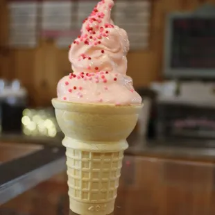 Strawberry cheesecake, yum!