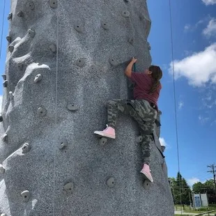 Climbing wall