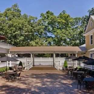 Panoramic view of Whitehead Manor Estate