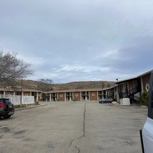 Whites City Cavern Inn