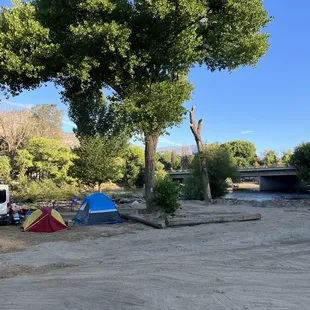 campground (Frendys) right by the river