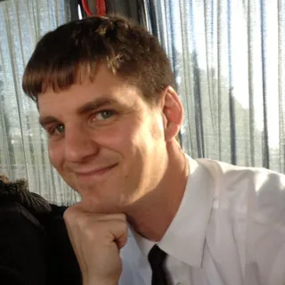 Dan R.