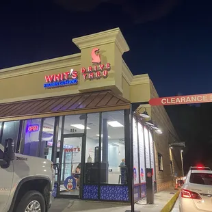Drive thru and eat in