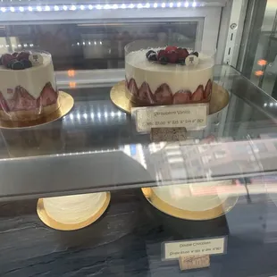 strawberry vanilla, double chocolate