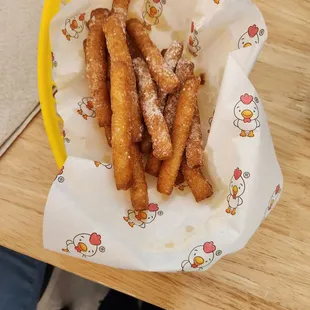 Funnel cake fries