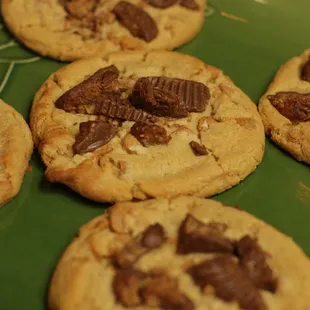 Order Online
 www.whole-lyrollers.net
 Reeces Famous Cookies!! Yummy!!