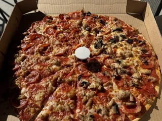 Grandma Tony’s Pizza and Wings