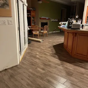 Passageway between Dining area and Family Room