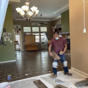 Jaime the Installer checking out his workmanship.