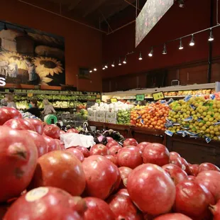 food, dough desserts, donuts