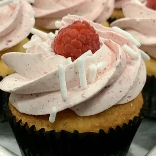 Keto Vanilla Cupcake w/Keto Raspberry Buttercream. Gluten Free, Sugar Free, Low Carb, Keto &amp; Diabetic Friendly