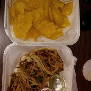 Fresh Corn Chips & Queso