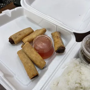 Lumpia 6/10