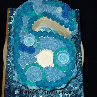 #6 Anniversary Cake