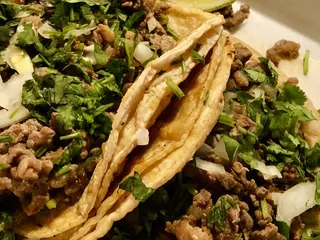 Tacos Los Compadres