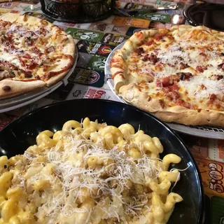 The Royal Porker Pizza