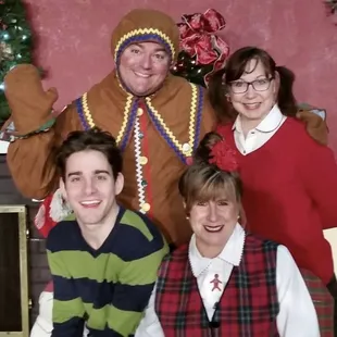 The Gingerbread Man cast - Once Upon a Time production
