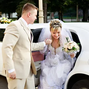 You've worked hard to get to this day.  Let Wichita Limo Services take care of your Wedding Limo Transportation!  316-854-1690!