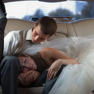 Treat your Bride to our Wedding Limo Service.  You won't regret it!  Call today to reserve your Wedding Limousine!