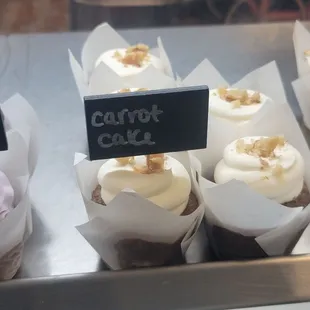 food, dessert, cupcakes