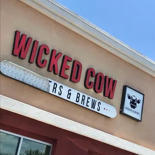 Outside sign. STILL broken!