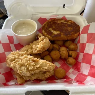 3 piece tender meal, missing several okra!