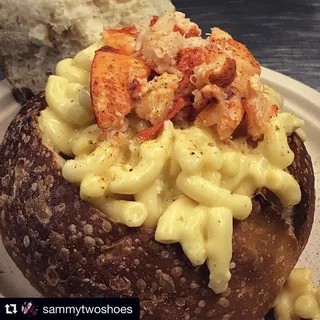 Lobster Mac N Cheese