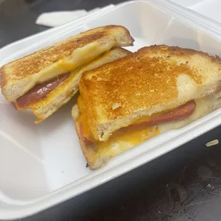Grilled cheese sandwiches with beef hotdogs