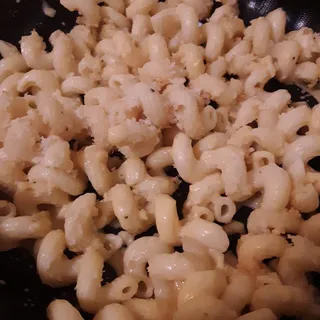 Plain Mac N' Cheese