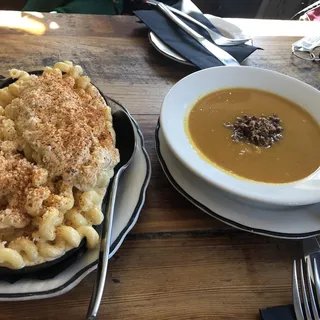 Crab Mac N' Cheese