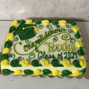 Daughters College Grad Cake