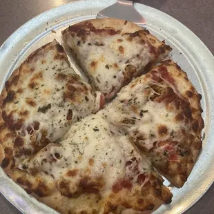 Lunch special pizza